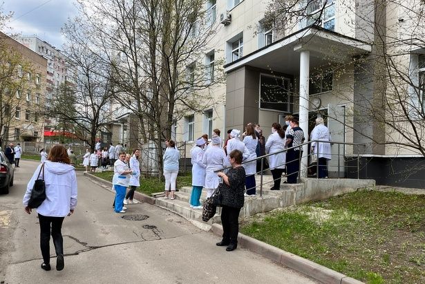 В поликлиниках Зеленограда прошли учебные тренировки по эвакуации при пожаре