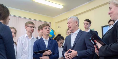 В Москве реализуется амбициозный проект "Московская электронная школа"