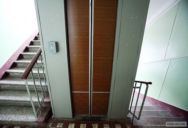 Лифты в двух жилых домах Матушкино обещают починить в ближайшее время