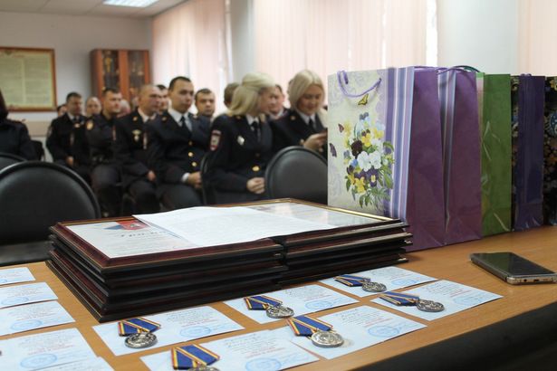 Глава управы района Матушкино отметил наградами сотрудников территориального отдела полиции