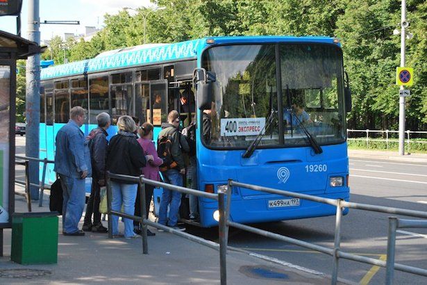 Маршруту 400 «поостановочный» собираются добавить девять дополнительных автобусов
