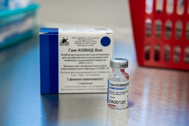Собянин: москвичи старше 60 лет с 28 декабря смогут записаться на прививку от COVID-19