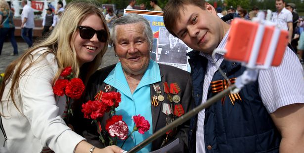 В Москве ветераны войны получат матпомощь к Дню Победы