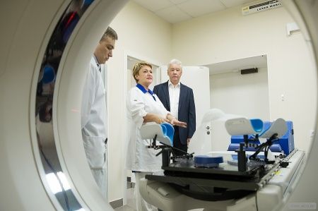 Сергей Собянин осмотрел новое радиологическое отделение городской клинической больницы №57