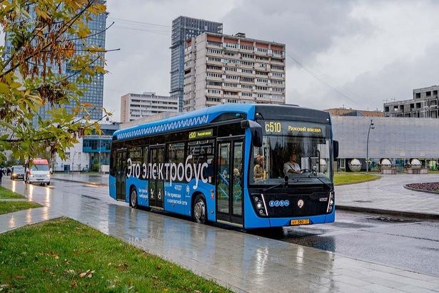 Собянин: В Москве запустили 10 новых маршрутов городского транспорта