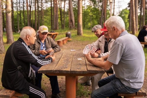 Бесплатные путевки в санаторий "Русский лес" смогут получить неработающие пенсионеры, предпенсионеры и инвалиды