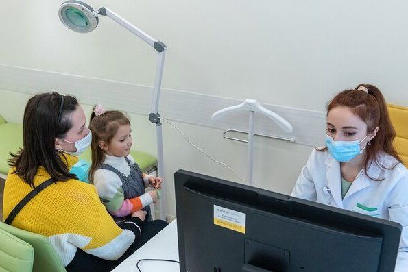 В Москве уже 4 детские поликлиники полностью перешли на электронные медкарты