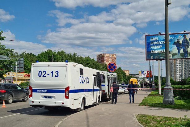 Собянин: Экстренные службы выясняют обстоятельства атаки БПЛА в Москве