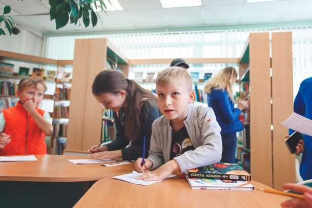 Юных читателей детской библиотеки Зеленограда приглашают в гости к Незнайке