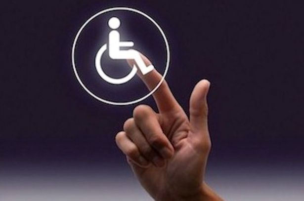 Утвержден список сотрудников, ответственных за оказание помощи инвалидам в получении госуслуг Росреестра
