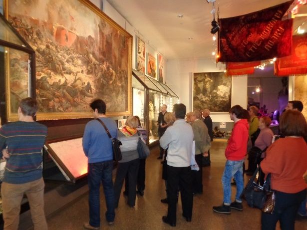 Жители Матушкино совершили экскурсию в московский музей