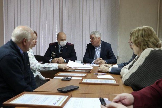 Общественный совет при УВД Зеленограда отчитался за год и получил новые инструкции по борьбе с мошенничеством