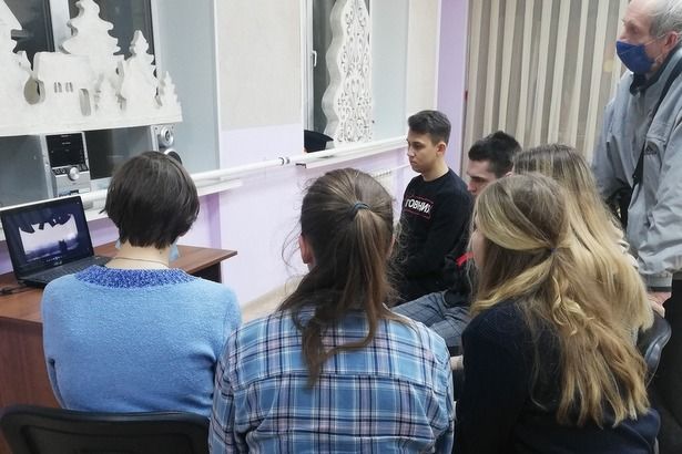 Участники молодежного клуба в Матушкино обсудили историческую роль битвы под Москвой