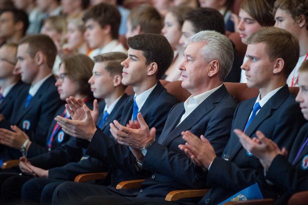 Мэр Москвы вручил дипломы победителям школьной Олимпиады мегаполисов