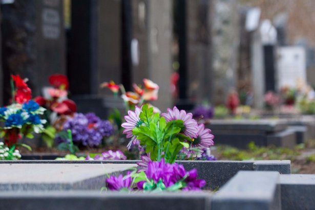 Префектура проводит опрос зеленоградцев на тему посещения и содержания городских кладбищ
