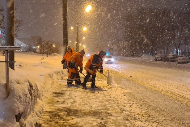 Зимой в ЗелАО будут трудиться 903 дворника