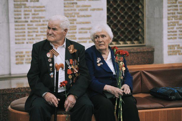Инвалиды и участники войны получат по 10 тысяч рублей в честь Дня Победы