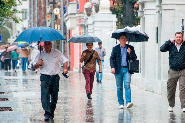 Дождь, ветер и гроза: 14 и 15 июля в Москве ожидается ухудшение погоды