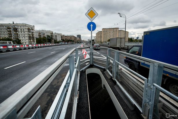 Собянин: В 2017 г. будет введено в строй шесть переездов через ж/д пути