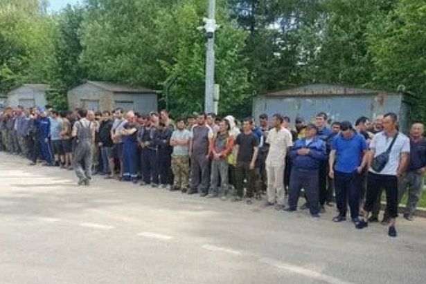 Миграционный контроль в Зеленограде нарушили около 31 человека
