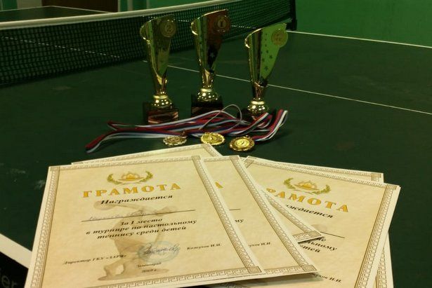 Юные теннисисты показали свое мастерство на открытом турнире в ГБУ «Заря»