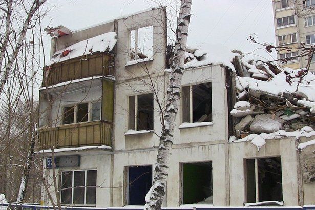 Москвичи требуют построить новое жилье по реновации