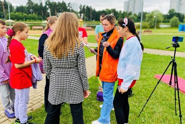 Семейный центр "Зеленоградский" приглашает подростков в "Школу блогеров"