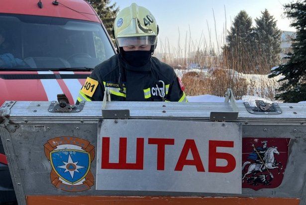 В административно-лабораторном корпусе в Зеленограде прошли пожарно-тактические учения