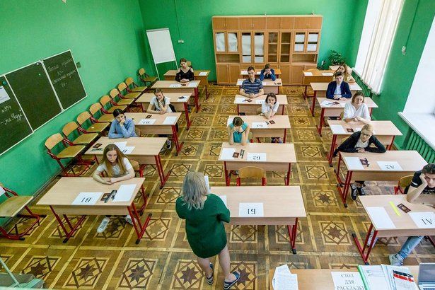 Зеленоградские школы окончили более 1700 одиннадцатиклассников