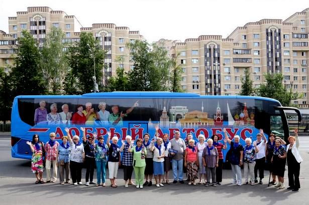 Зеленоградские пенсионеры совершили экскурсию по Москве на «Добром автобусе»