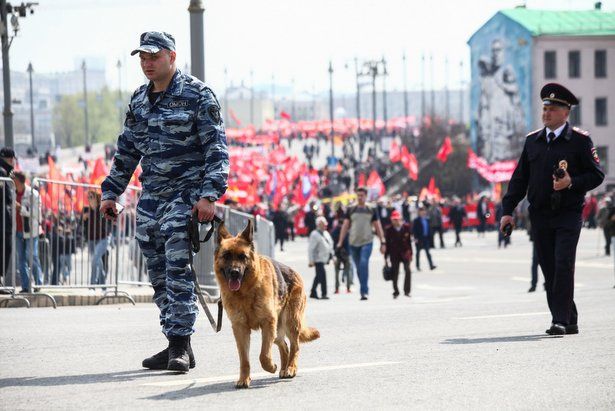 Безопасность в Москве на Первомай обеспечат девять тысяч правоохранителей