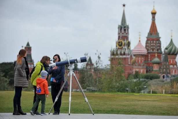 Депутат МГД Олег Артемьев отметил влияние астрономии на интерес молодежи к естественным наукам