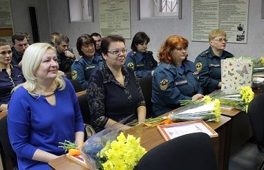 31 октября прошло торжественное вручение благодарственных грамот и памятных подарков сотрудникам 30-го отряда ФПС по г. Москве