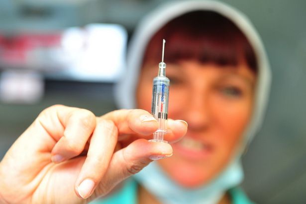 Поликлиническое отделение горбольницы приглашает горожан на профилактическую вакцинацию