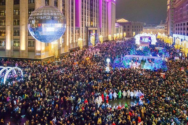 Собянин: Новогодние мероприятия в Москве посетили 12,6 млн. человек