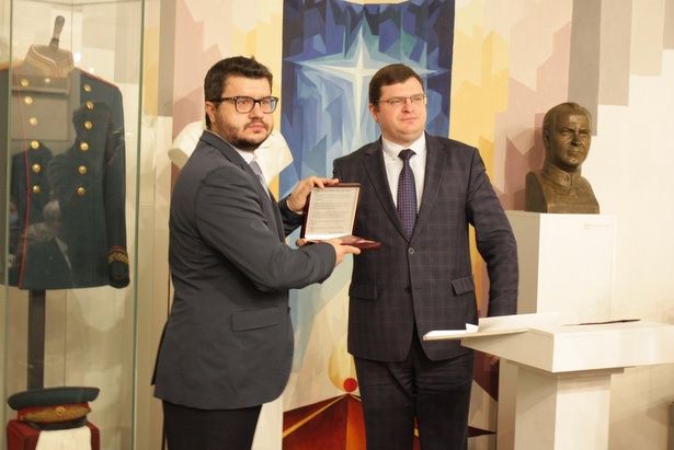 В музей Зеленограда передан памятный знак «80 лет битвы за Москву»