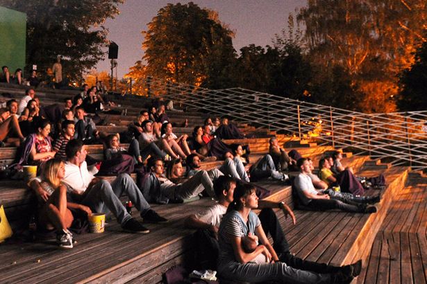 С июня в московских парках начнутся бесплатные кинопоказы