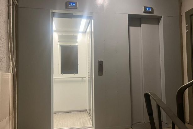 В корпусе 166 заменили лифтовое оборудование В корпусе 166 заменили лифтовое оборудование