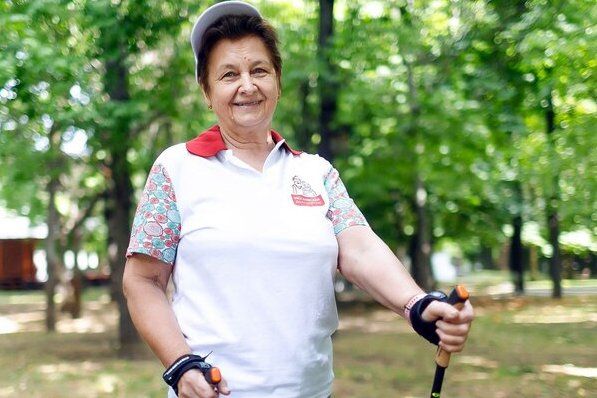 Зеленоградские пенсионеры вновь смогут заниматься скандинавской ходьбой в парках