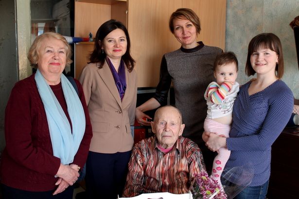 Ветеран труда из Матушкино отметил 90-летний юбилей