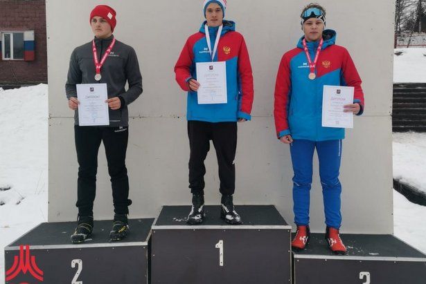 На пьедестале в «Кубке Москвы» по лыжным гонкам вновь оказались зеленоградцы