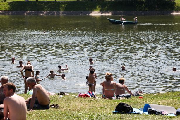 В Москве официально открылся купальный сезон