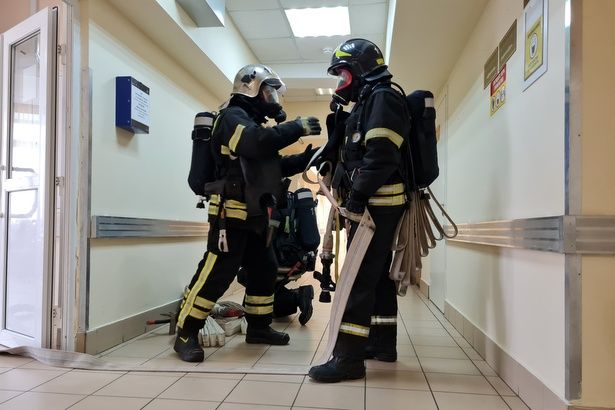В здании городской клинической больницы им. Кончаловского прошли пожарные учения
