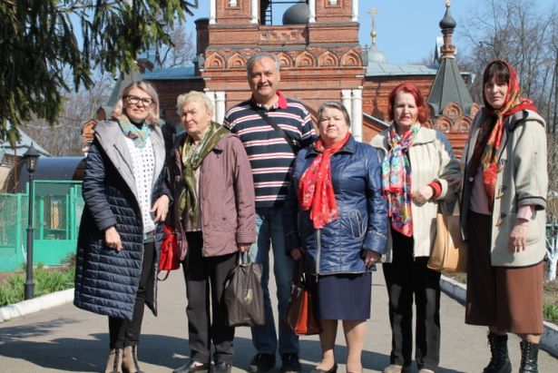 Активисты района Матушкино побывали на экскурсии в Павловском Посаде