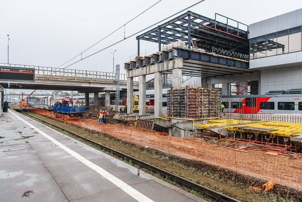 Реконструкция станции «Крюково» внесла изменения в расписание электричек до 1 декабря