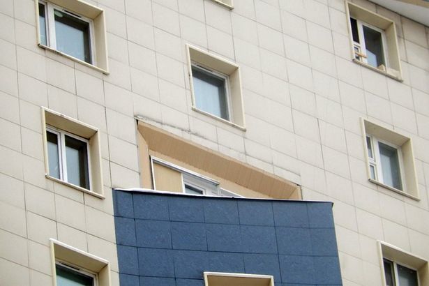 Самовольная пристройка исчезла с фасада дома в 1-м микрорайоне Зеленограда