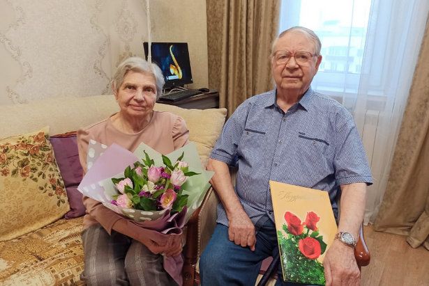 Супруги Глазуновы из района Матушкино отметили 70-летие семейной жизни