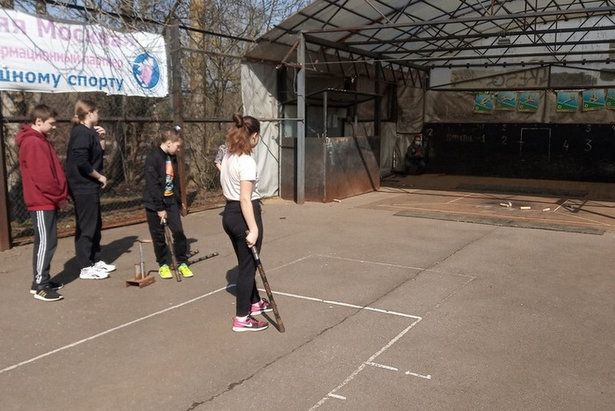 Команда района Матушкино участвовала в окружных соревнованиях по городошному спорту