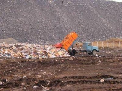 Полигоны на территориях городов прекращают прием промышленных и бытовых отходов