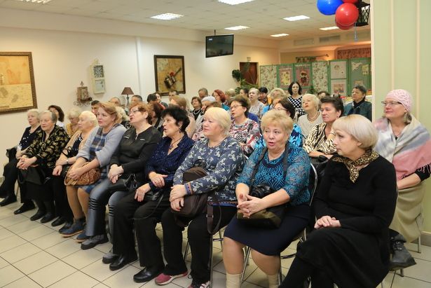 Общественных советников района Матушкино поздравили с предстоящими праздниками